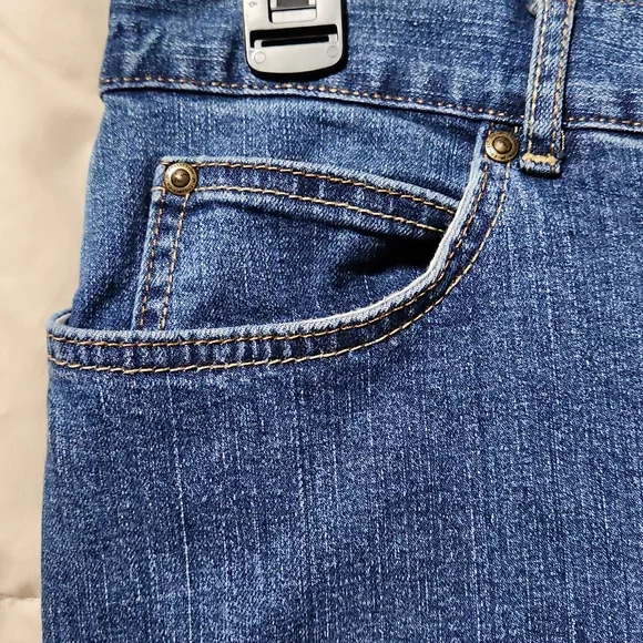 JMCollection Denim, Women's Sz 10S, Blue, 1 Pocket on L, 2 Pockets on R, 2 Back - Picture 6 of 10